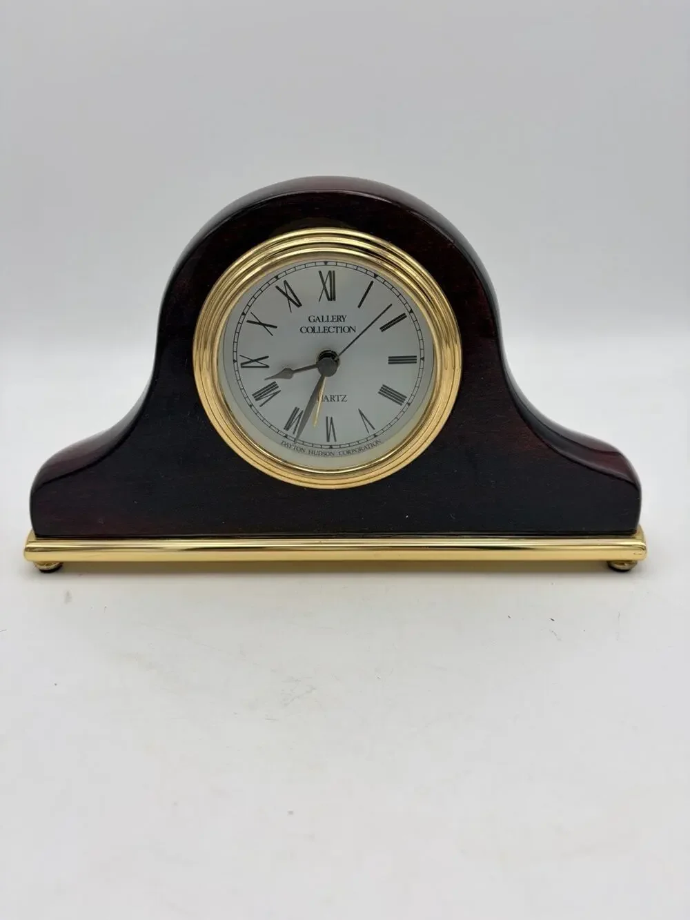 Dayton Hudson. CHERRY WOOD BROWN MANTEL DESK OFFICE QUARTZ CLOCK Works Great!